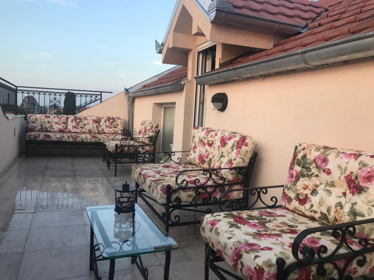 New And Nice Apartments Крагуевац Экстерьер фото